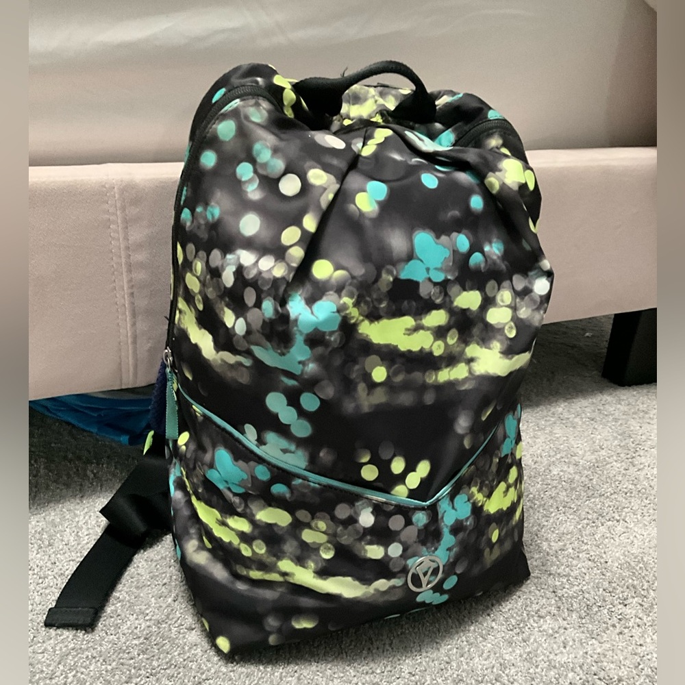 Ivivva school backpack. - Picture 2 of 4